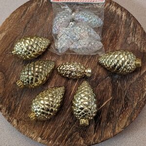 Plastic Pinecone Vintage Christmas Ornament Lot Of 11